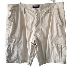 Size W42 US Polo khaki cargo shorts